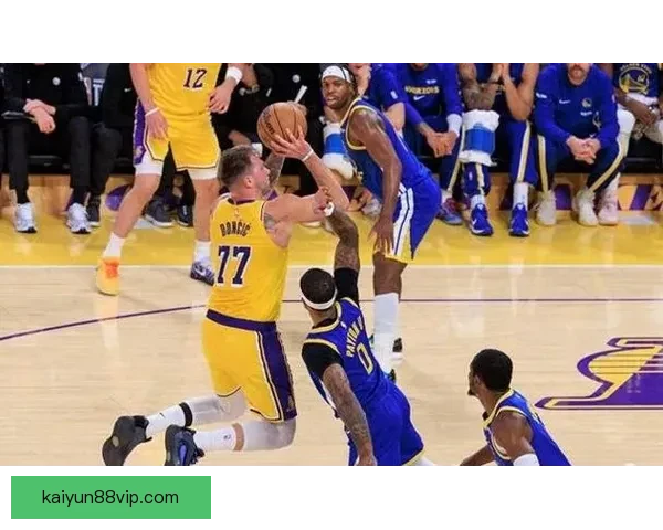 湖人连败止步活塞双杀无缘十连胜詹姆斯带伤仍准三双东契奇32分遗憾收官