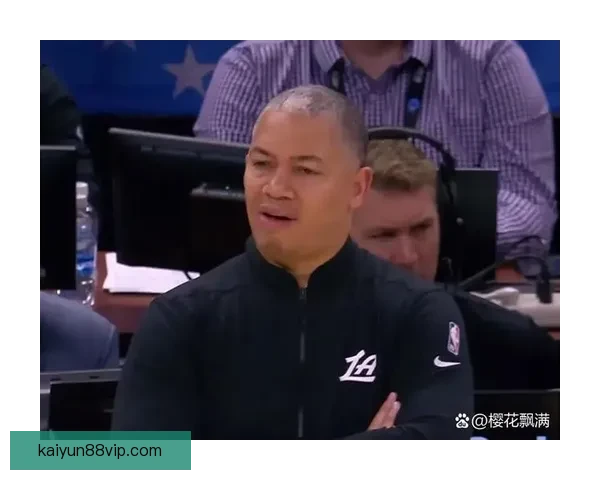 胜率超五成 泰伦卢强调小卡健康感谢哈登祖巴茨贡献